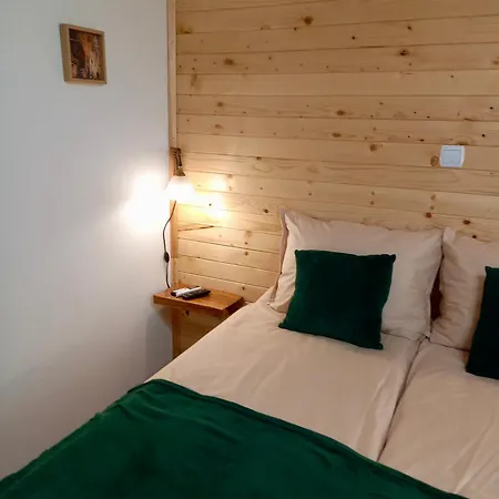 куклите Vakantiehuis Petrevene