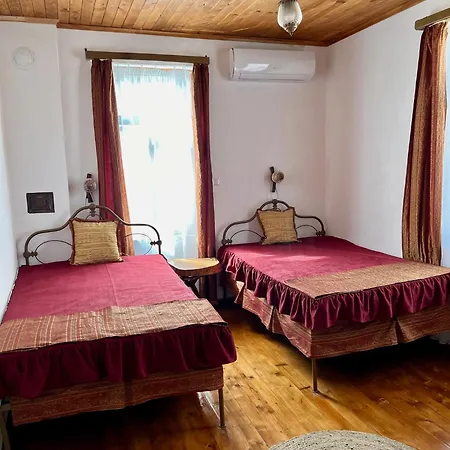 куклите Vakantiehuis Petrevene