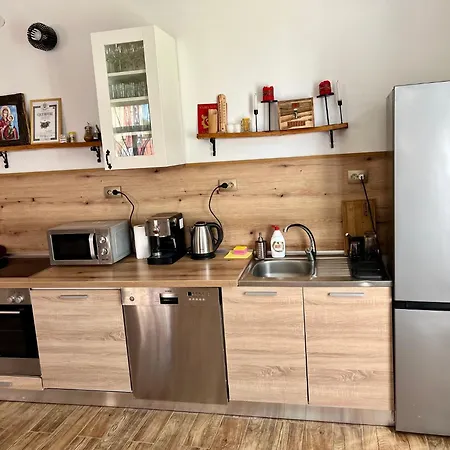 Vakantiehuis куклите Petrevene