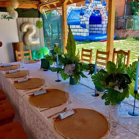 куклите Vakantiehuis Petrevene