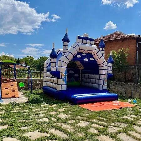 куклите * Petrevene
