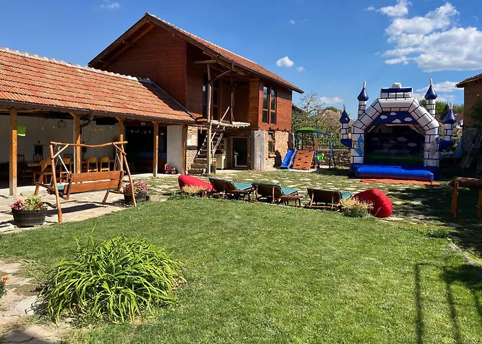 Hébergement de vacances куклите